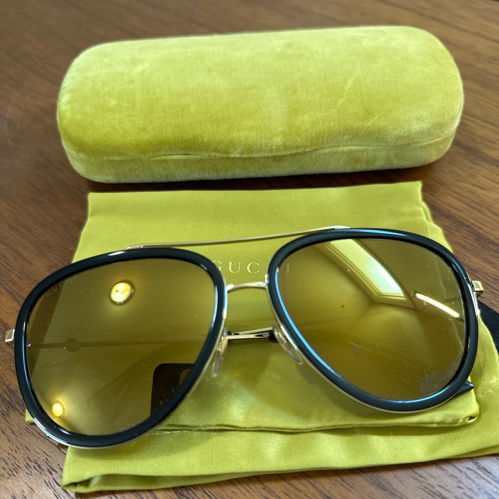 Gucci aviator sunglasses